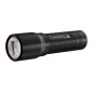 Preview: Ledlenser P7 LED Taschenlampe, 650 Lumen, 400m Zoomfokus, IP54, 30h Laufzeit, 175g starkes Licht, 4 x AAA Batterien, für Camping, Wandern, Hundespaziergang, Werkstatt P7 650 lm 503102
