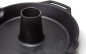 Preview: Petromax Geflügelbräter aus Gusseisen, 2 in 1, Vertiefung in der Mitte, vorbehandelt für sofortigen Einsatz, Durchmesser 25 cm x 10 cm cf30