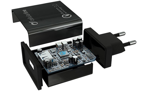 Cellularline Reiselader-Set 18W USB Type-A inkl. Kabel Type-C ACHHUKITQCTYCK