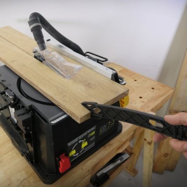 Preview: Tischkreis- u. Kappsäge 2in1 1500W,Scheibend 210mm 24Zähne 90grad 120x60mm 45Grad 80x60mm 113355