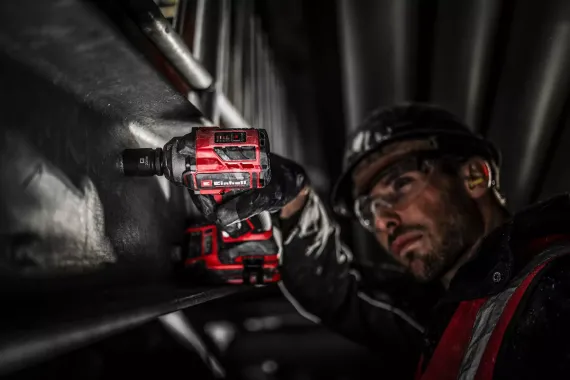 Preview: Einhell PROFESSIONAL Akku-Schlagschrauber TP-CW 18/350-C BL (1x3.0Ah), 4510058