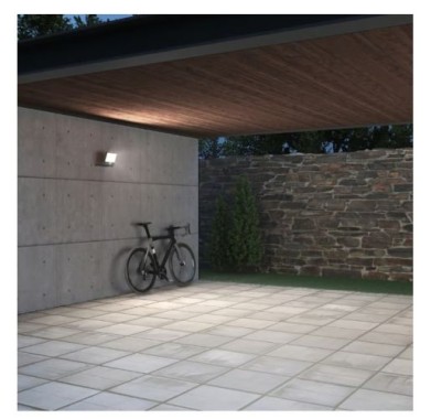 Steinel LED-Außenstrahler XLED ONE S weiß, 180°-Bewegungsmelder, 065256