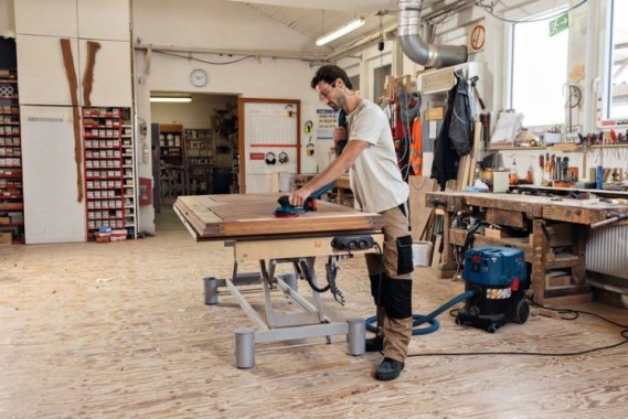 Preview: Bosch Professional 18V System Akku-Schleifer GEX 18V-150-3 inkl. 1x Schleifpapier, 1x Staubbox, 1x Schutzring, 0601372904