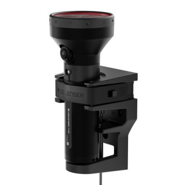 Preview: Ledlenser P18R LED Taschenlampe, wiederaufladbar, 6500 Lumen, 600m Fokus, 8 Modi, USB-C, IP68 wasserdicht, 45 Stunden Laufzeit, extrem heller Suchscheinwerfer, Camping, Outdoor Aktivitäten, Notfälle P18R 6500 lm 503112