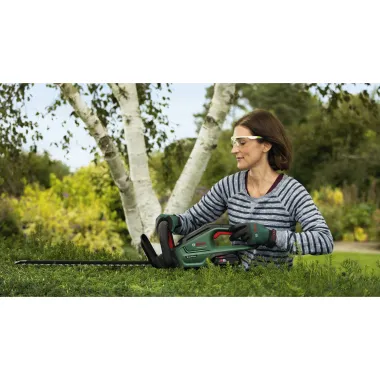 Preview: Bosch Akku-Heckenschere UniversalHedgeCut 18-55, 18 V, 2,5 Ah, mit Akku, 0600849J02
