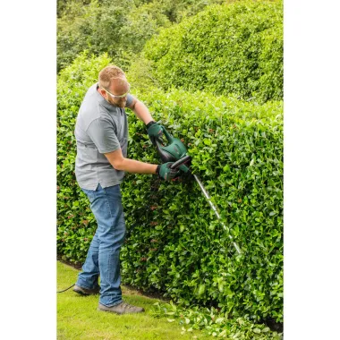 Preview: Bosch E-Heckenschere UniversalHedgeCut 58,  450W, Schnittlänge 58 cm, 06008C0702
