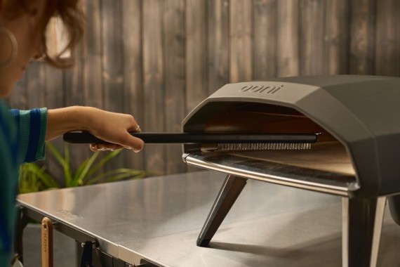 Preview: Ooni Pizzaofen-Bürste, 51 cm, UU-P3AD00