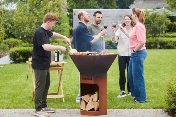 Barbecook Feuerschale mit Feuerplatte Nestor Original BBQ Grill aus Cortenstahl, 92x92x101cm, BC-WOO-6023