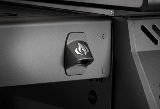 Napoleon Plancha Rogue® PRO Phantom 30 mit SIZZLE ZONE, 4 Brenner, RP30FTSIBPK-DE-PHM