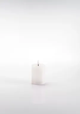 Schlaraffenland 3D LED Kerze NOVITA weiß, D7.5 H10cm, Echtwachs, 11828