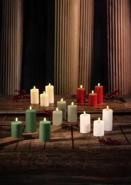 Preview: Schlaraffenland 3D LED Kerze NOVITA, 7.5 x 12.5cm, grün, Echtwachs, 11838