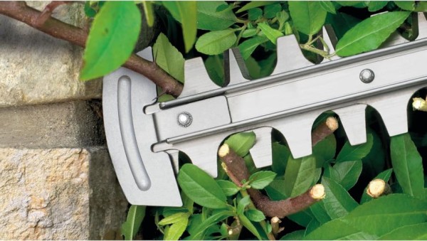 Preview: Bosch Akku Heckenschere EasyHedgeCut 18-45, 1 Akku + Ladegerät, 0600849H02