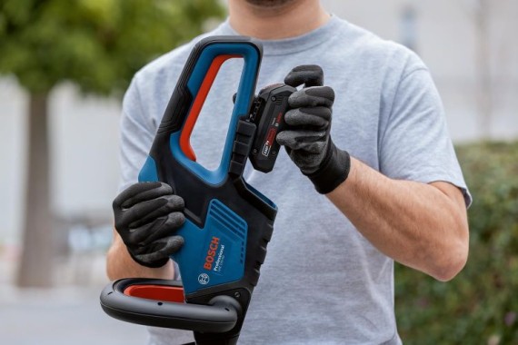 Bosch Professional 18V System Akku-Heckenschere GHE 18V-60 (ohne Akku), 06008C9000