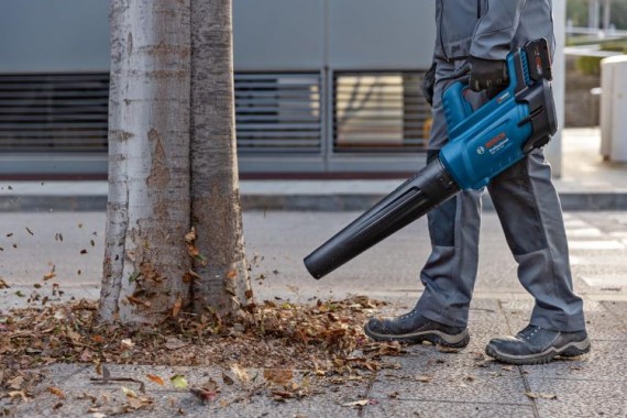 Bosch Professional BITURBO Akku-Gebläse GBL 18V-750 (ohne Akku), 06008D2000