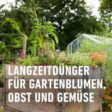 COMPO Garten Langzeit-Dünger für Gartenpflanzen, 6 Monate Langzeitwirkung, 2 kg, 37 m², 26050