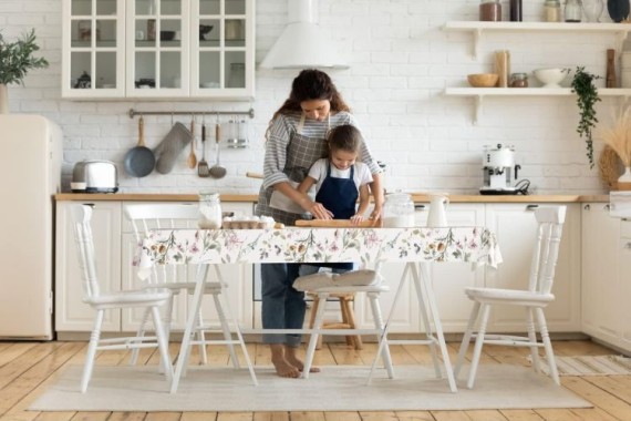 Preview: d-c-fix Tischdecke PVC-frei Whisper Flower, 220 cm x 150 cm, eckig, F2361073