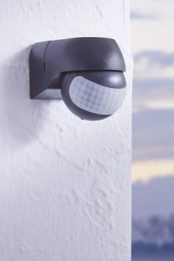 EGLO Bewegungsmelder Detect me 1, Sensor schwenkbar, Schwarz, 55 x 70 mm, 96454