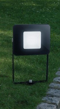 EGLO LED Außen-Strahler Faedo 4, inkl. Erdspieß, IP65, 97471