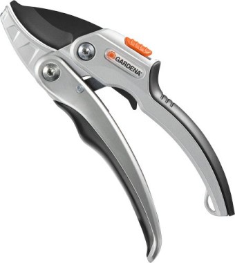 Gardena Comfort Ratschenschere SmartCut, 8798-20