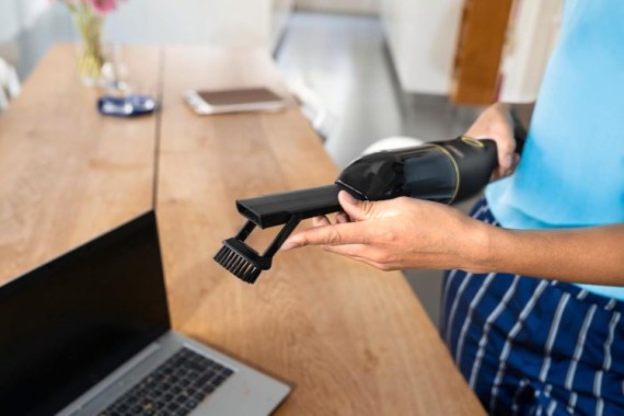 Kärcher Akku-Handstaubsauger CVH Anniversary Edition, USB-C Ladefunktion, 1.198-355.0