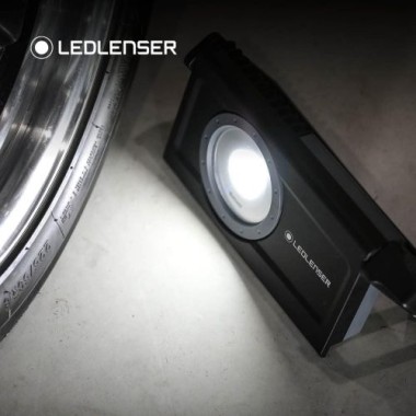 Ledlenser iF8R LED Baustrahler, aufladbar, Lithium Akku, kabellos, IP54, 4500 Lumen, Bluetooth Steuerung, 502002