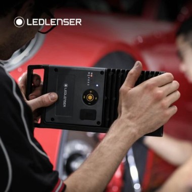 Ledlenser iF8R LED Baustrahler, aufladbar, Lithium Akku, kabellos, IP54, 4500 Lumen, Bluetooth Steuerung, 502002