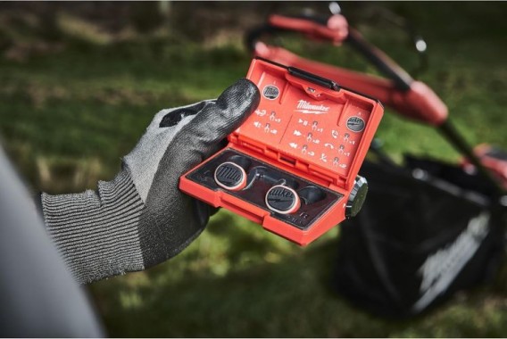 Milwaukee REDLITHIUM USB Bluetooth Gehörschutz L4RLEPB-301, 4933478750