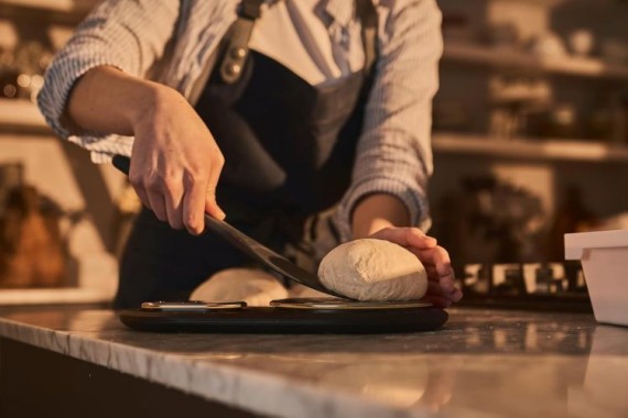 Ooni Teigwerkzeug-Set, Pizza Zubehör, Spachtel, Flexibler Teigschaber, UU-P2BE00