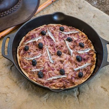 Petromax Feuerpfanne mit Henkeln, aus Gusseisen für alle Herdarten, DM 25 cm, fp25h-t