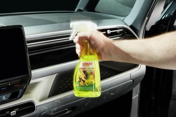SONAX CockpitPfleger Matteffect Lemon Rocks, 500 ml, 03432410