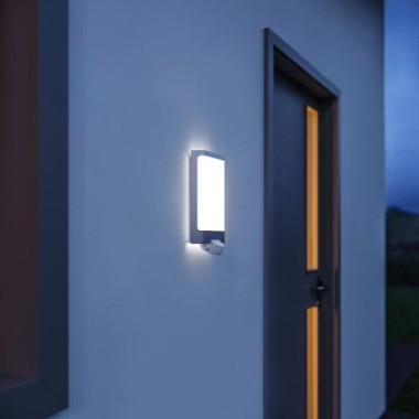 Steinel Außenleuchte L 240 S Anthrazit, 9,3 W LED Wandlampe, warm-weiß, 180° Bewegungsmelder, 10 m Reichweite, Kunststoff, 056506