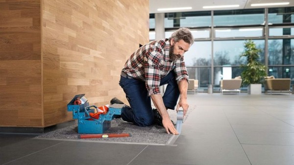 Preview: tesa extra Power Universal Gewebeband, 50 m x 50 mm, Schwarz. 56389-00001-05