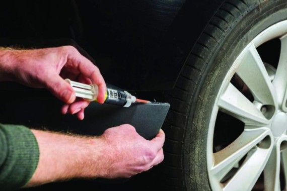 Preview: UHU Turbo FiX² Flüssig Kraft 10 g, schneller transparenter 2-Komponenten Reparaturkleber, 51950