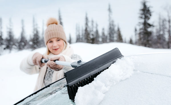 Kungs Star-is Schneebesen mit Eiskratzer