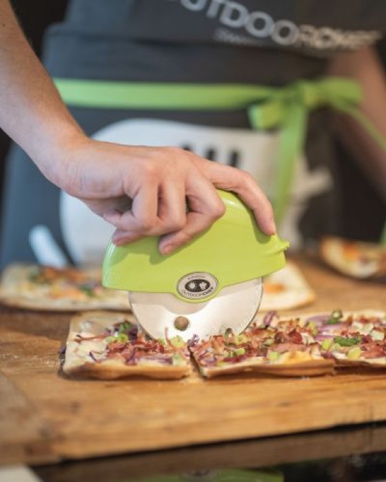 Outdoorchef Pizzaschneider mit XL Edelstahlklinge, 14.491.29