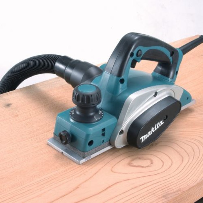 Makita Falzhobel 620W, 82mm, KP0800