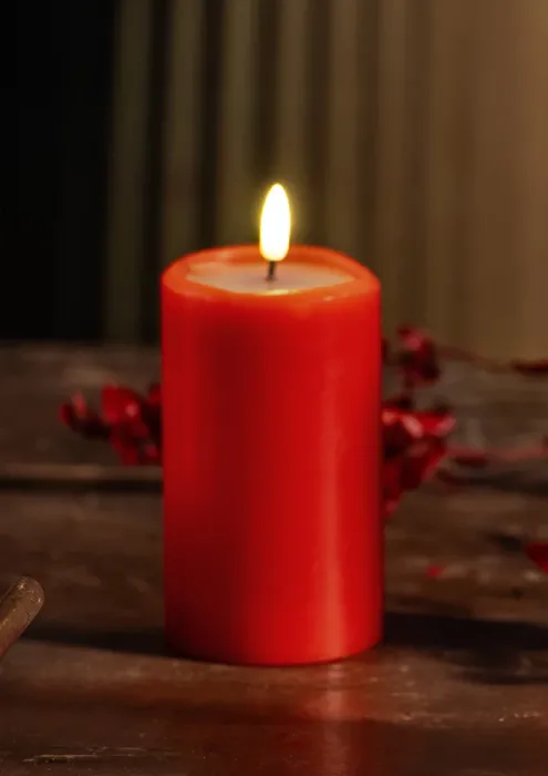 Schlaraffenland 3D LED Kerze NOVITA rot, D7,5 x H12,5 cm, Echtwachs, 11841