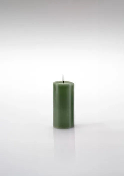 Schlaraffenland 3D LED Kerze NOVITA, 7.5 x 15cm, grün, Echtwachs, 11839