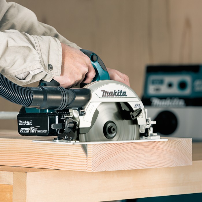 Makita Akku Handkreissäge DHS661Z