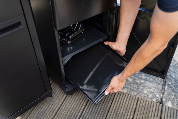 Outdoorchef Grillschrank mit Rollen, 18.410.32