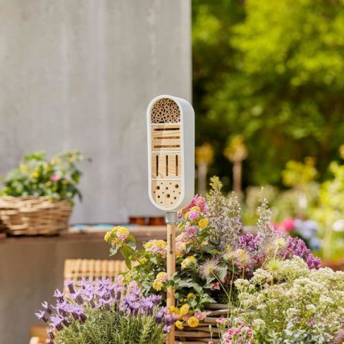Gardena ClickUp! Insektenhotel: Schutzgehäuse für Artenvielfalt, wetterfest, ganzjährig einsetzbar, sichere Bodenfixierung (11370-20) Insektenhotel Single 11370-20