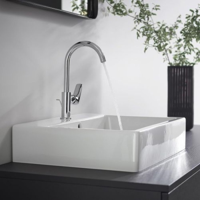 hansgrohe Logis Einhebel-Waschtischmischer 210 mit Schwenkauslauf und Zugstangen-Ablaufgarnitur, 71130000
