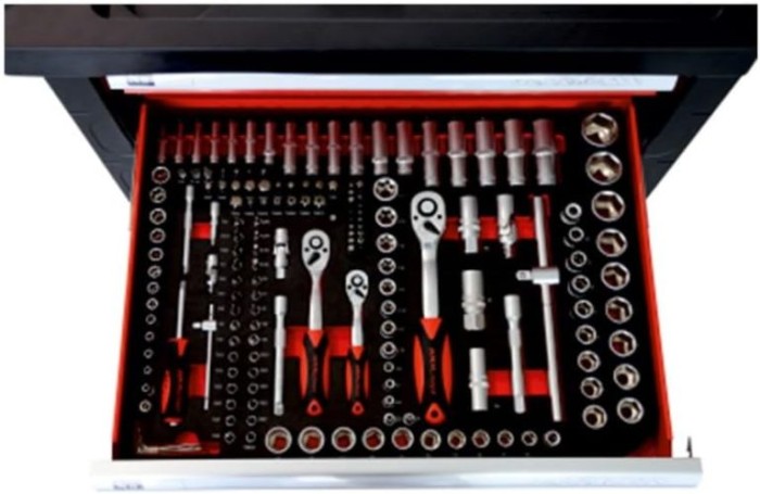 HM Müllner Werkstattwagen bestückt, WW20RS