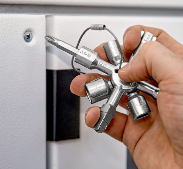 KNIPEX TwinKey Schaltschrankschlüssel für gängige Schränke und Absperrsysteme, 95 mm, 00 11 01