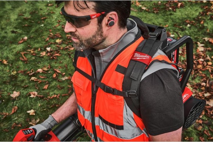 Milwaukee REDLITHIUM USB Bluetooth Gehörschutz L4RLEPB-301, 4933478750