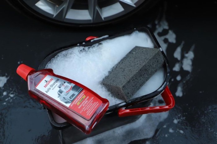 NIGRIN Autoshampoo Konzentrat, 1 Liter, entferntstarke Verschmutzungen, mit Orangen-Duft, 73920