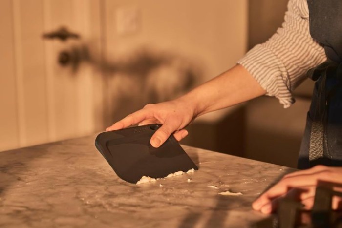 Ooni Teigwerkzeug-Set, Pizza Zubehör, Spachtel, Flexibler Teigschaber, UU-P2BE00