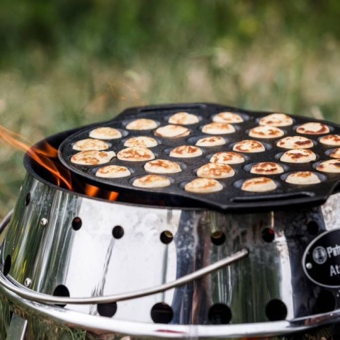 Petromax Poffertjespfanne, für Niederländische Poffertjes, Ideal für Camping, Outdoor und Lagerfeuer, poff30