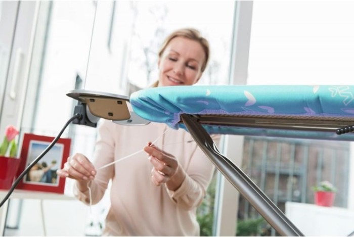 Vileda Comfort Plus Bügelbrettbezug, Größe von 30-45 cm Breite und 110-130 cm Länge, Blau, VIBB COMF BL
