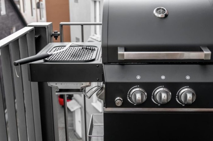 WENKO Silikonablage Mod. Minu Schwarz aus hitzebeständigem Silikon, 55006100